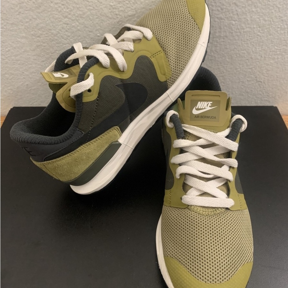 Nike Air Bermuda Olive and Black Athletic Shoes
